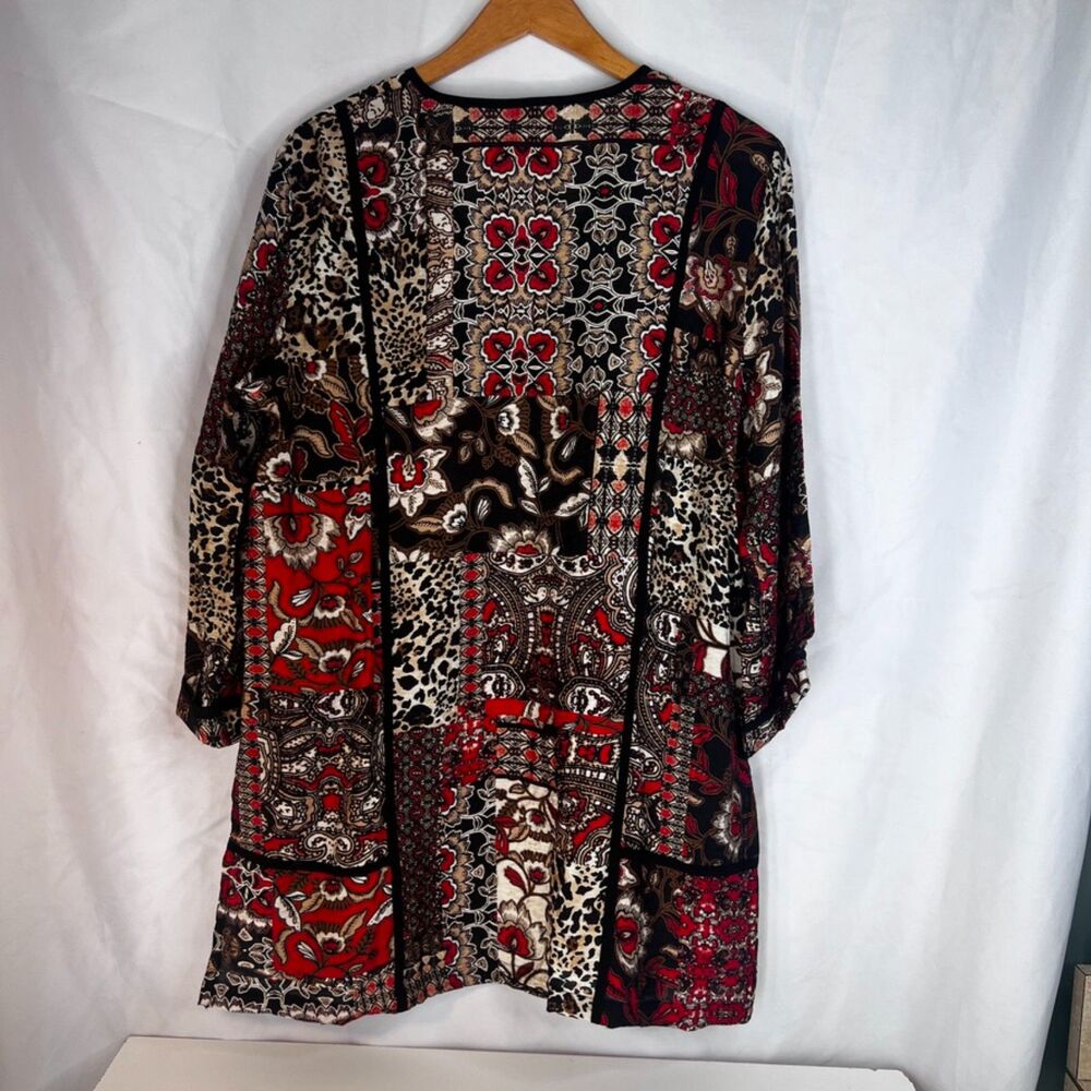 Multiples Maximalist Bold Abstract Vneck One Butt… - image 2